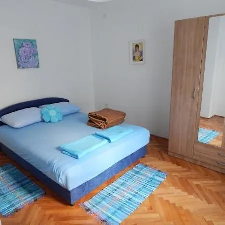 Guesthoouse Apartment Starigrad Paklenica